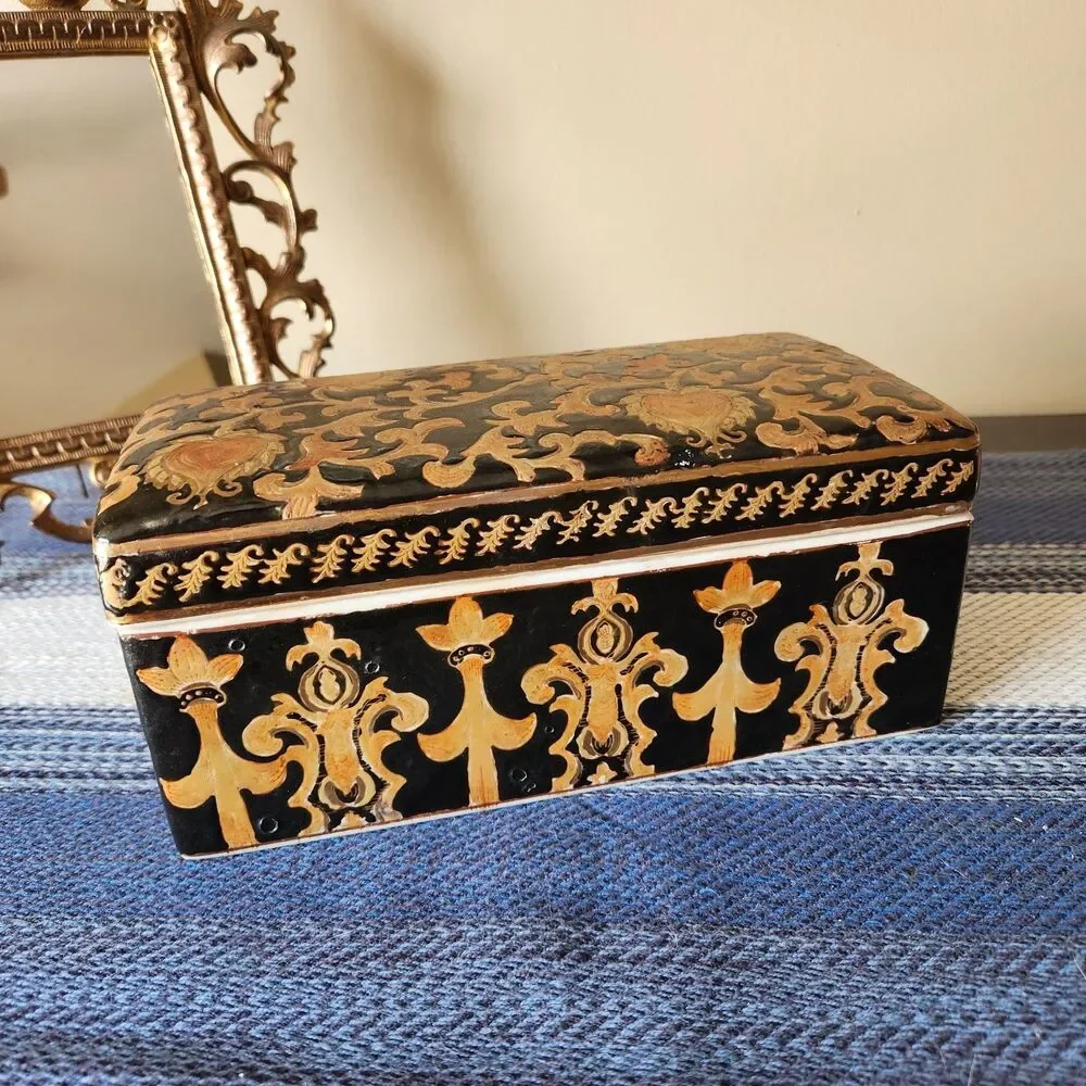 Vintage Heavy Oriental Accent Ceramic Trinket Box Black/Gold Rocco Chinoiserie